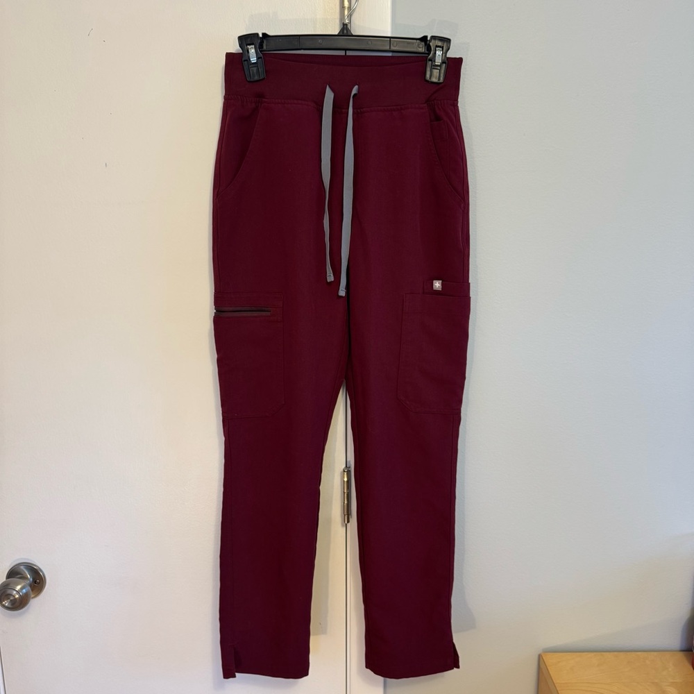 Figs women’s scrub pants. Size small. Like new!